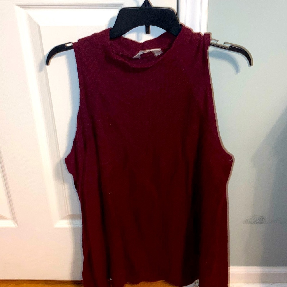 Off shoulder long sleeve